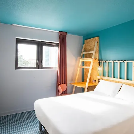 Birgit Centre 酒店 3*