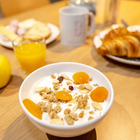 Birgit Centre Hotel 3*