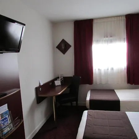 Birgit Centre Hotel 3*