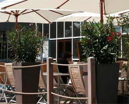 Hotel Birgit Centre 3*