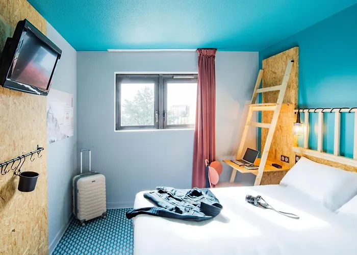 Birgit Centre Hotel 3*