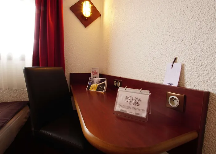 Hotel Birgit Centre 3*